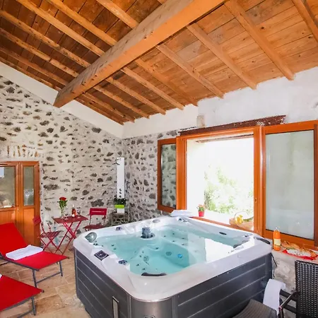 Holiday home Gorgeous In With Sauna Privas